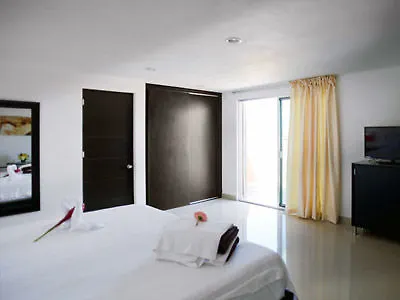 Sunrise 42 Suites Hotel Playa del Carmen