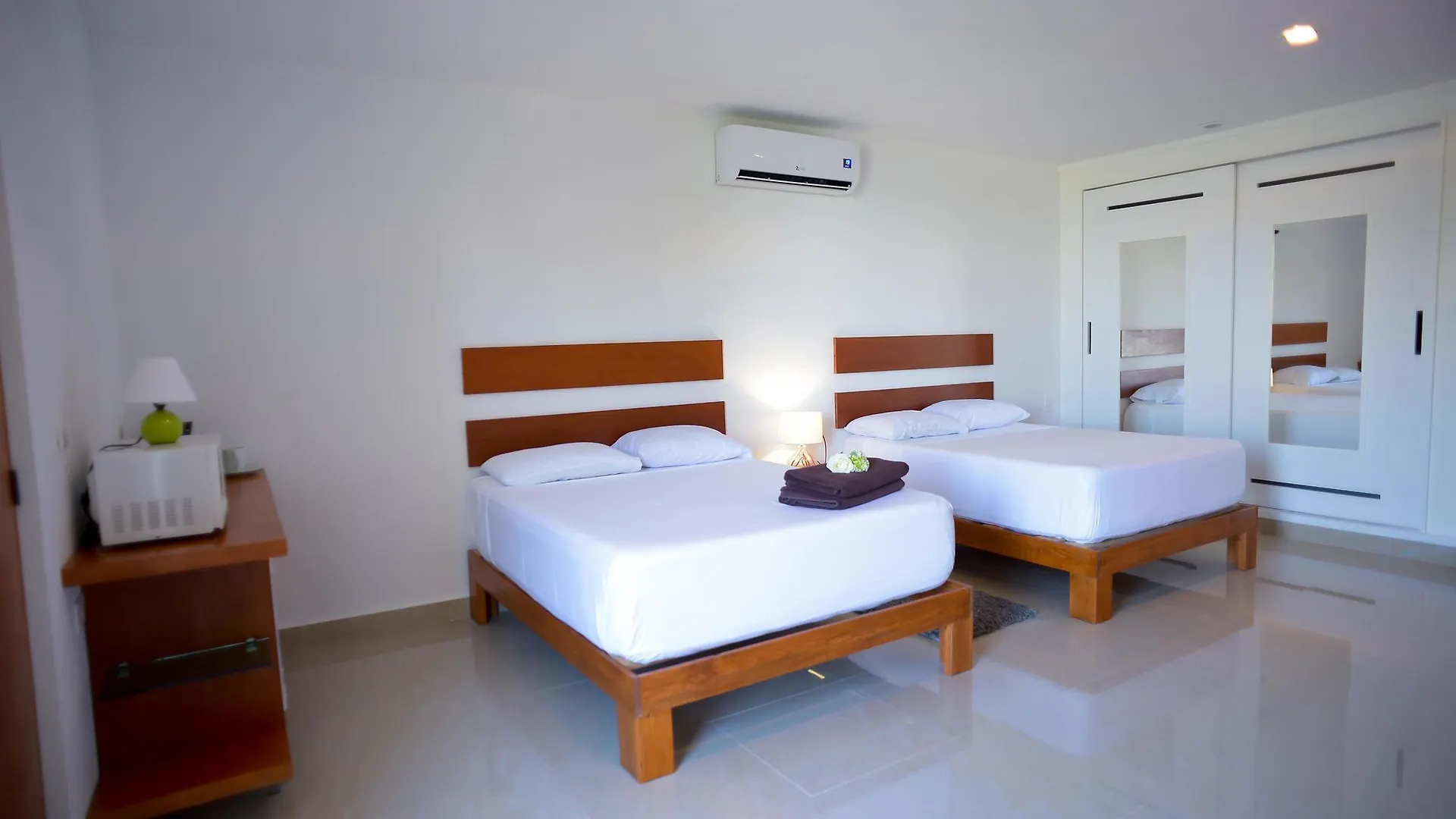Sunrise 42 Suites Hotel Playa del Carmen