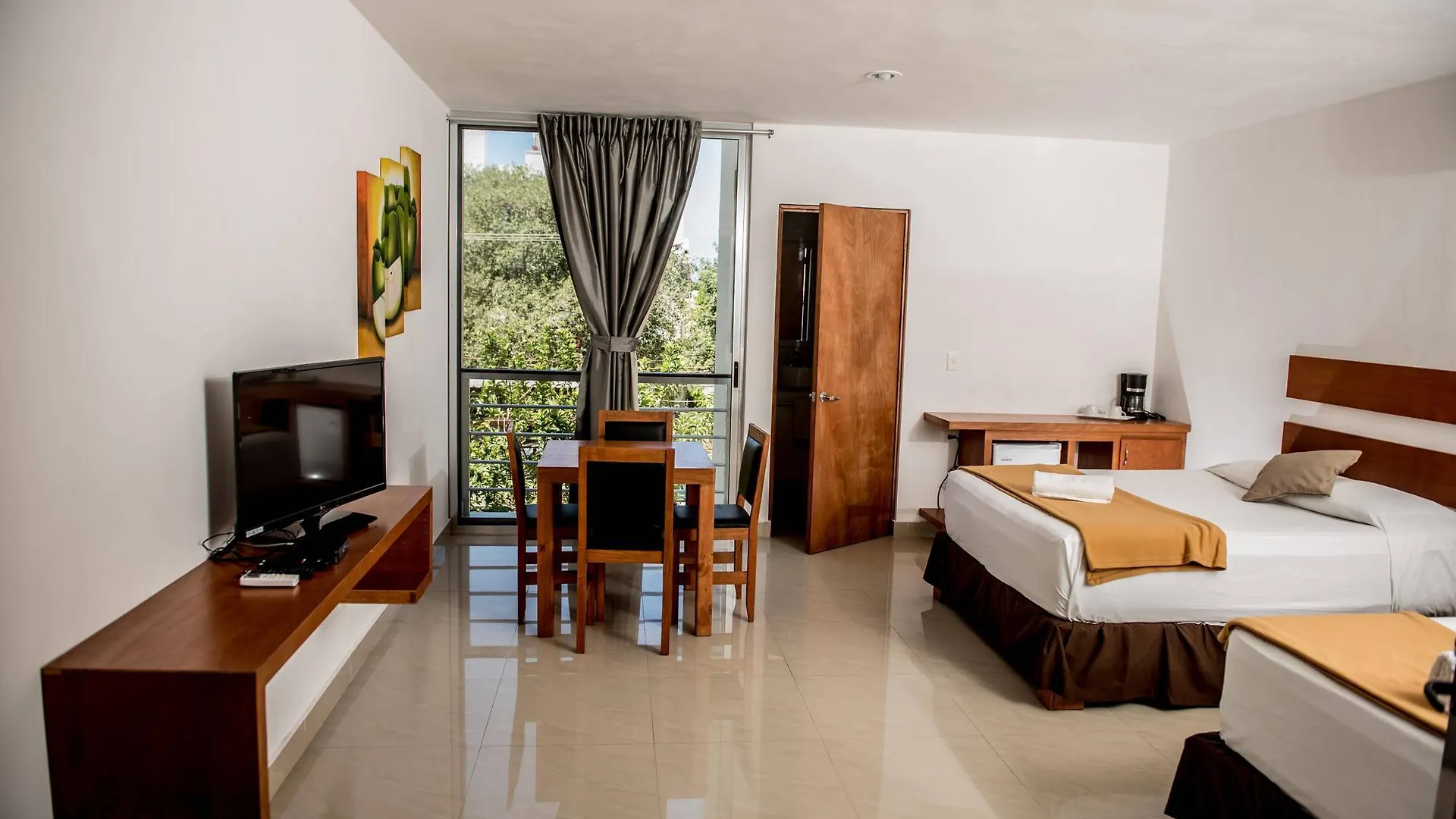 Sunrise 42 Suites Hotel Playa del Carmen