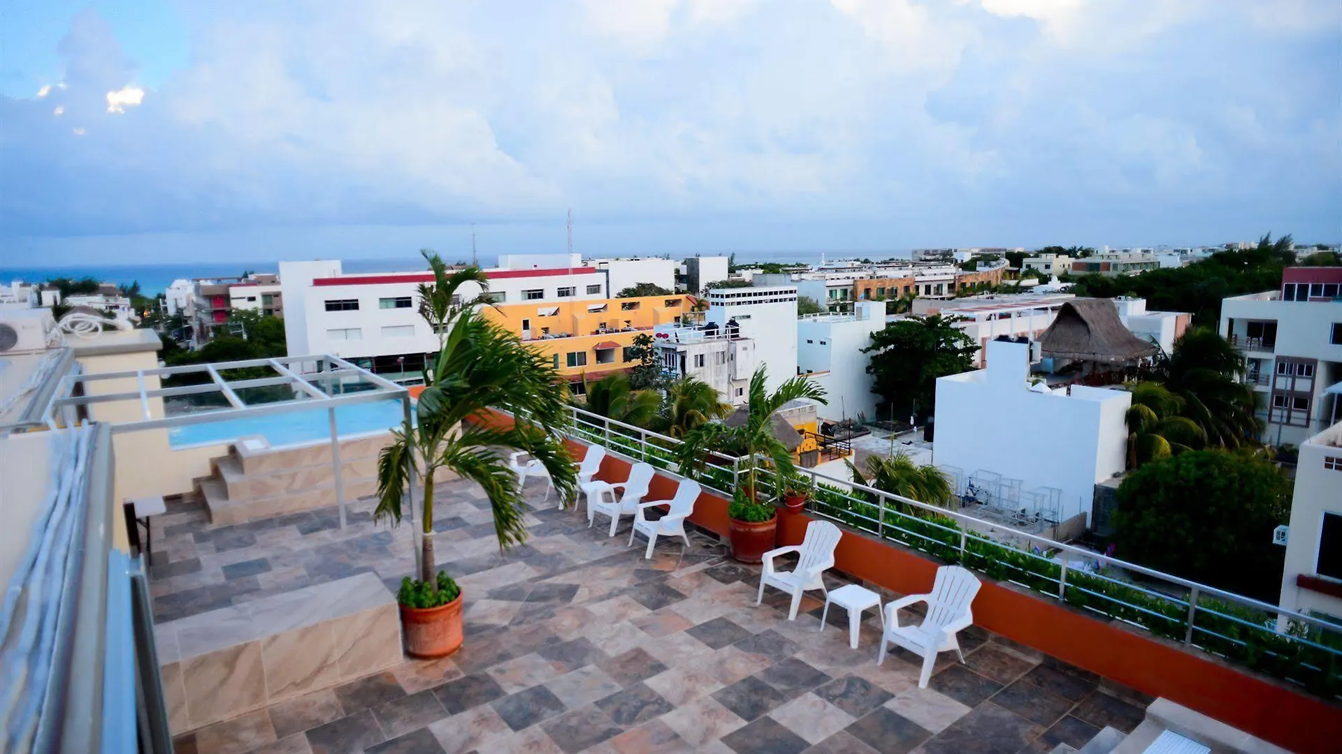 Sunrise 42 Suites Hotel Playa del Carmen